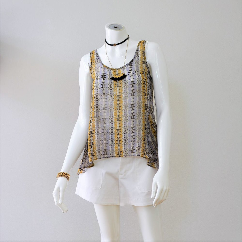 Ruffled sleeveless tank top